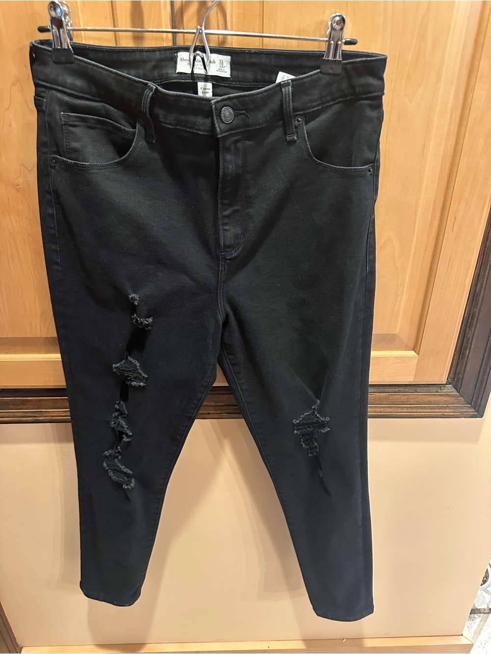 Abercrombie & Fitch Black Skinny Distressed Jeans